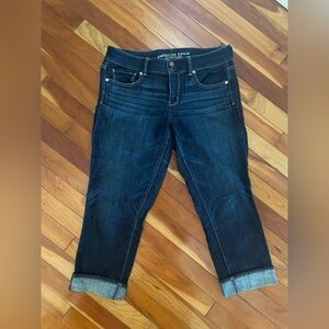 American Eagle Outfitters Women's Dark Blue Cropped Jeans